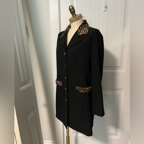 Vintage 90s leopard print jacket 11/12 - Picture 3 of 5